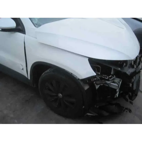 VOLKSWAGEN TIGUAN (5N2) '2015 ADVANCE BLUEMOTION BLANCO