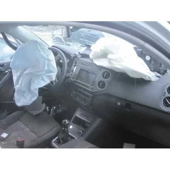 VOLKSWAGEN TIGUAN (5N2) '2015 ADVANCE BLUEMOTION BLANCO