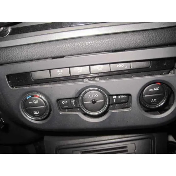 VOLKSWAGEN TIGUAN (5N2) '2015 ADVANCE BLUEMOTION BLANCO