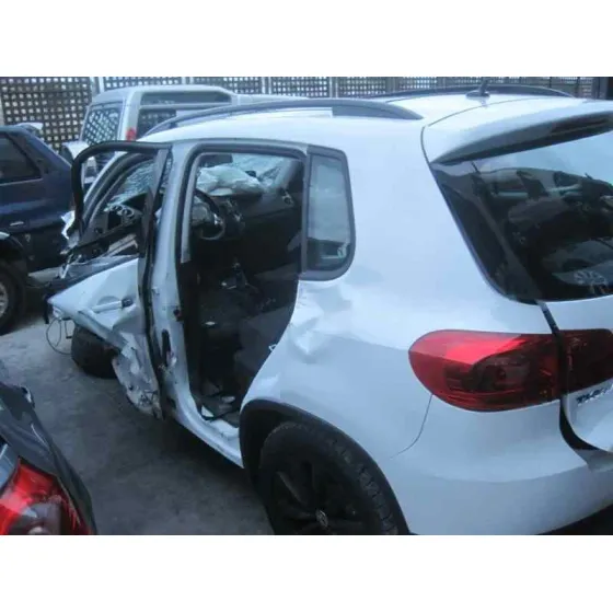VOLKSWAGEN TIGUAN (5N2) '2015 ADVANCE BLUEMOTION BLANCO