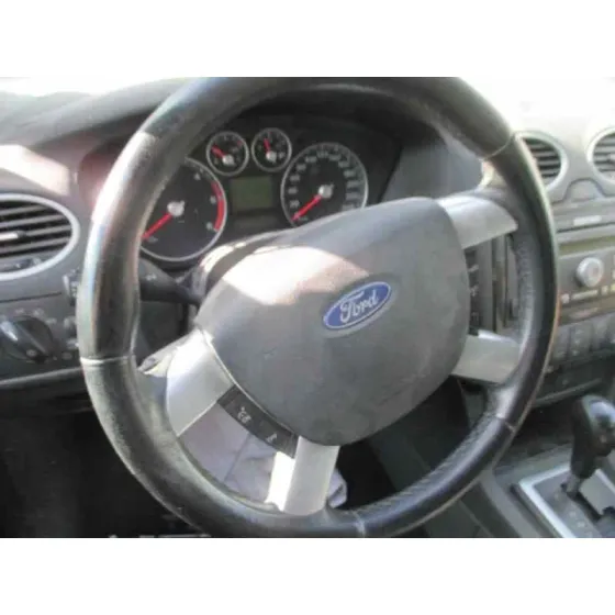 FORD FOCUS BERLINA (CAP) '2006 AMBIENTE (D) NEGRO