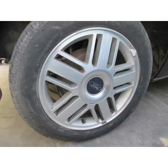 FORD FOCUS BERLINA (CAP) '2006 AMBIENTE (D) NEGRO