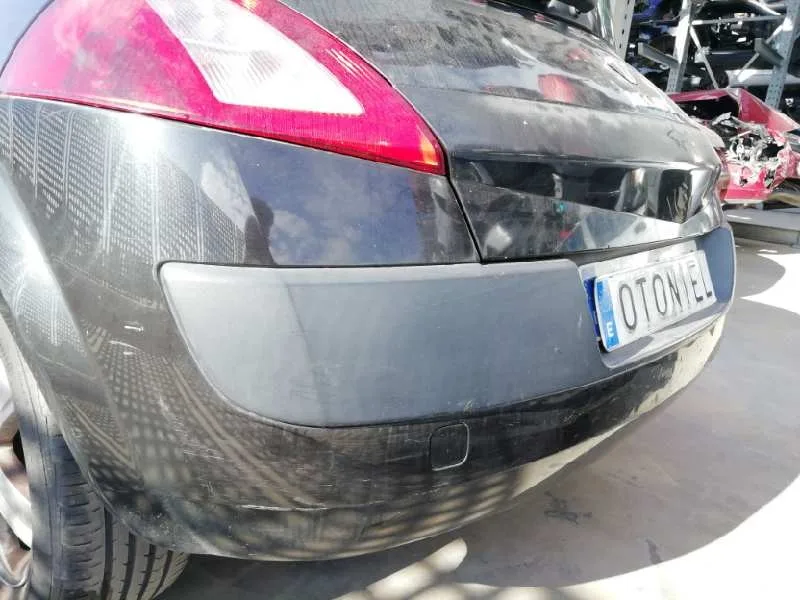 RENAULT MEGANE II BERLINA 5P '2005 AUTHENTIQUE NEGRO