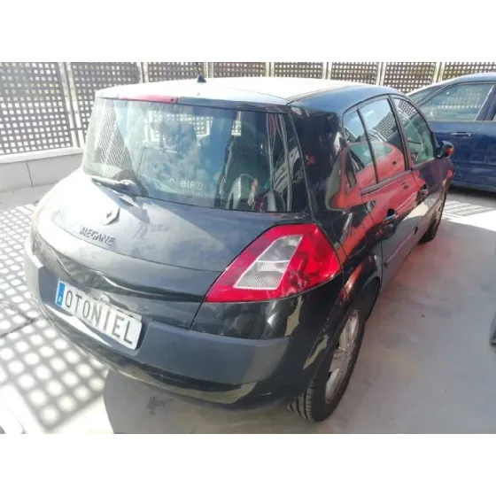 RENAULT MEGANE II BERLINA 5P '2005 AUTHENTIQUE NEGRO