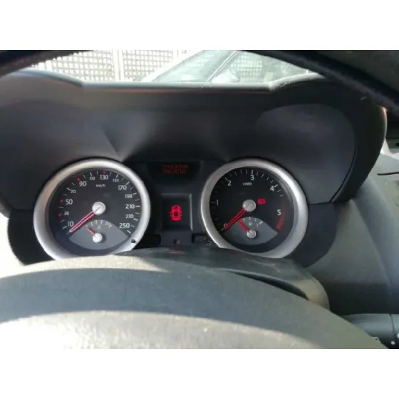 RENAULT MEGANE II BERLINA 5P '2005 AUTHENTIQUE NEGRO