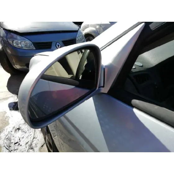 KIA CERATO '2004 2.0 EX CRDI BERLINA (4-PTAS.) GRIS