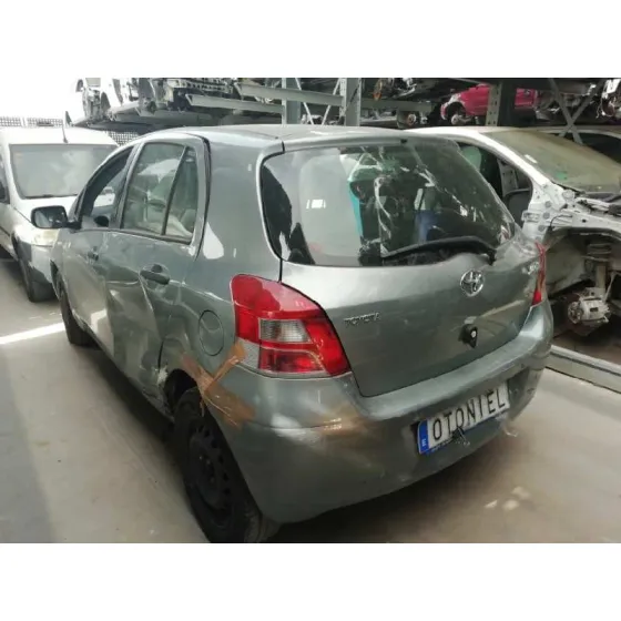 TOYOTA YARIS '2011 LIVE GRIS