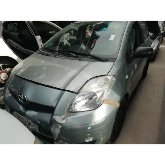TOYOTA YARIS '2011 LIVE GRIS