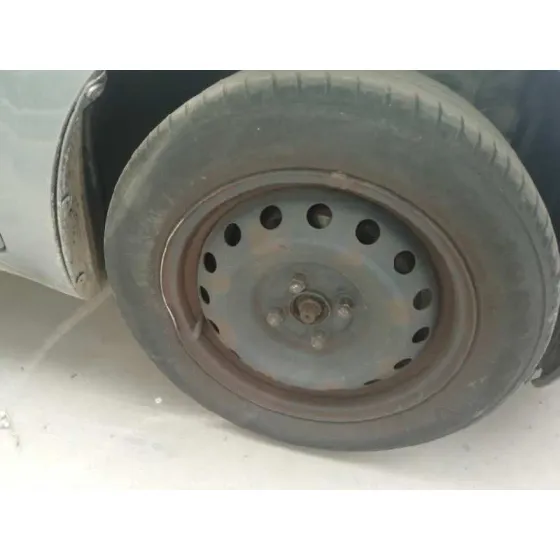 TOYOTA YARIS '2011 LIVE GRIS