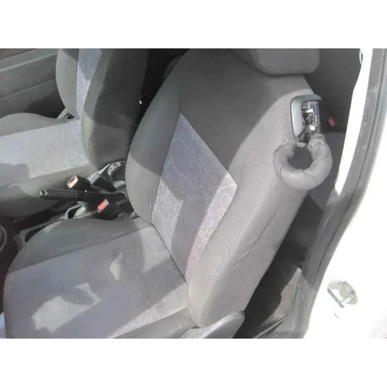 FORD FIESTA (CBK) '2006 FUTURA BLANCO