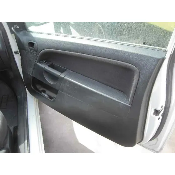 FORD FIESTA (CBK) '2006 FUTURA BLANCO