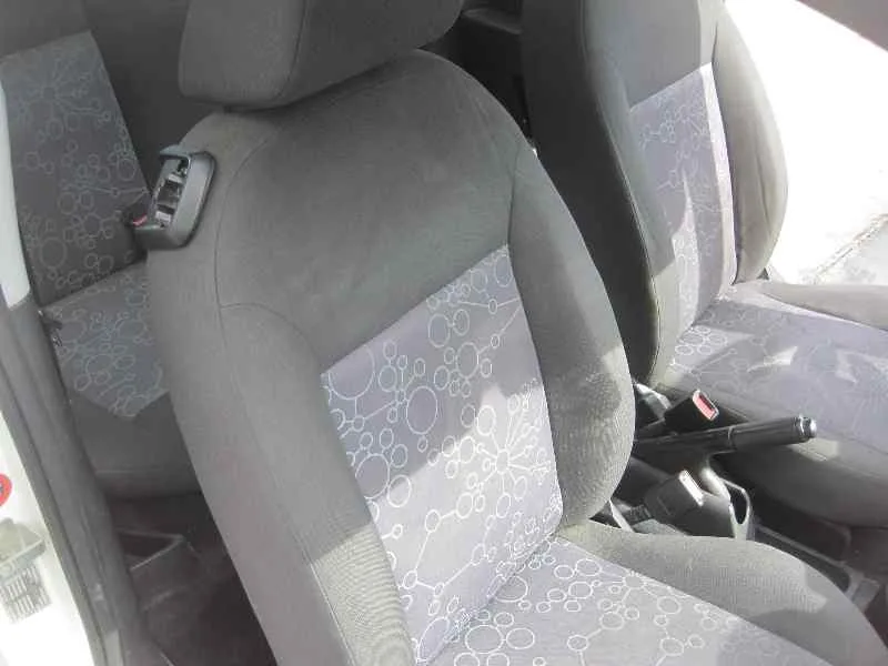 FORD FIESTA (CBK) '2006 FUTURA BLANCO