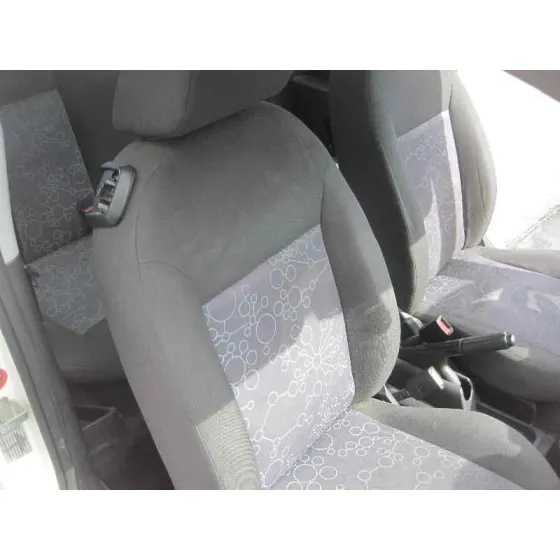 FORD FIESTA (CBK) '2006 FUTURA BLANCO