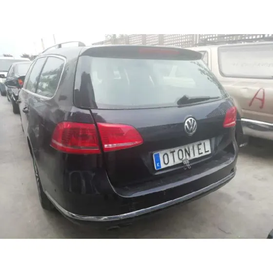 VOLKSWAGEN PASSAT VARIANT (365) '2011 ADVANCE BLUEMOTION NEGRO