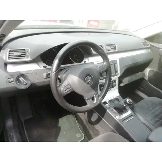 VOLKSWAGEN PASSAT VARIANT (365) '2011 ADVANCE BLUEMOTION NEGRO