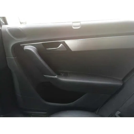 VOLKSWAGEN PASSAT VARIANT (365) '2011 ADVANCE BLUEMOTION NEGRO