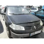 RENAULT MEGANE II BERLINA 5P RENAULT MEGANE II BERLINA 5P '2004 AUTHENTIQUE NEGRO 2002