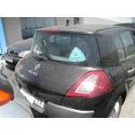 RENAULT MEGANE II BERLINA 5P RENAULT MEGANE II BERLINA 5P '2004 AUTHENTIQUE NEGRO 2002