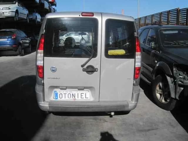 FIAT DOBLO (119) FIAT DOBLO (119) '2004 * PLATA 2001