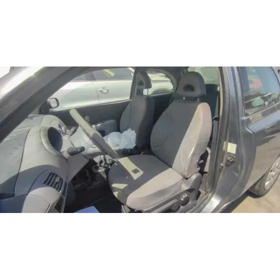 NISSAN MICRA (K12E) '2003 1.2 CAT GRIS