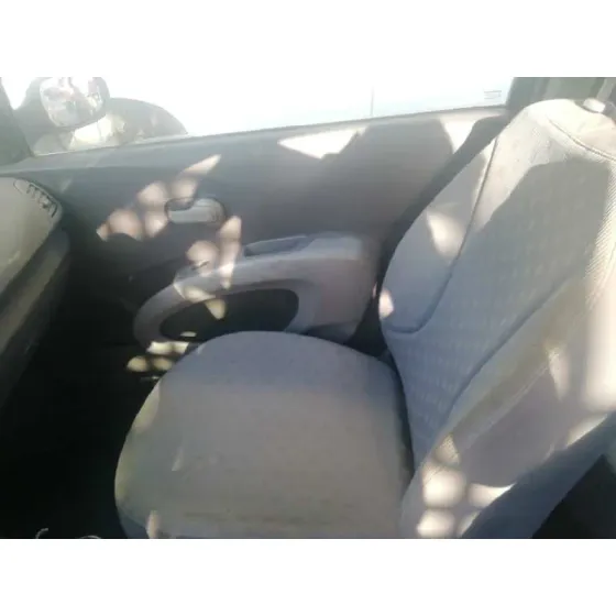 NISSAN MICRA (K12E) '2003 1.2 CAT GRIS