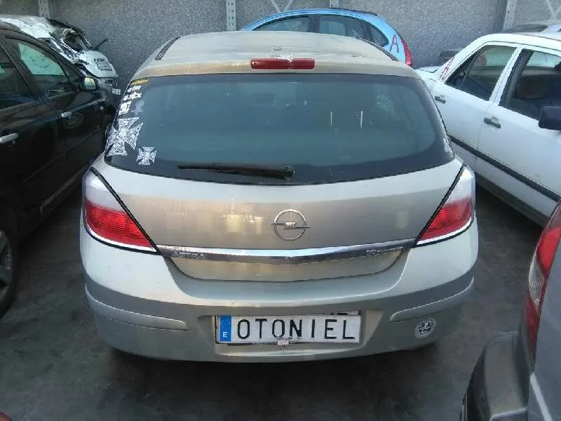 OPEL ASTRA H BERLINA OPEL ASTRA H BERLINA '2006 COSMO PLATA 2004