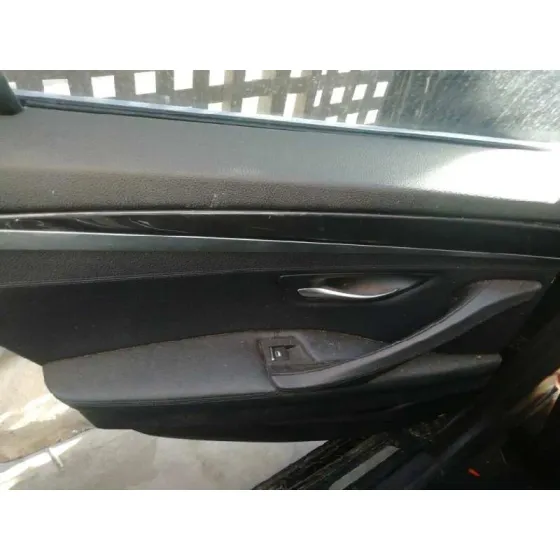 BMW SERIE 5 TOURING (F11) '2011 525D NEGRO