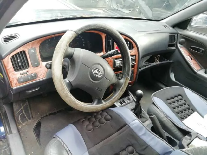 HYUNDAI ELANTRA (XD) HYUNDAI ELANTRA (XD) '2005 2.0 CRDI COMFORT (5-PTAS.) AZUL 2003