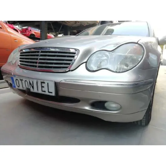 MERCEDES CLASE C (W203) BERLINA '2001 220 CDI (203.006) ORO
