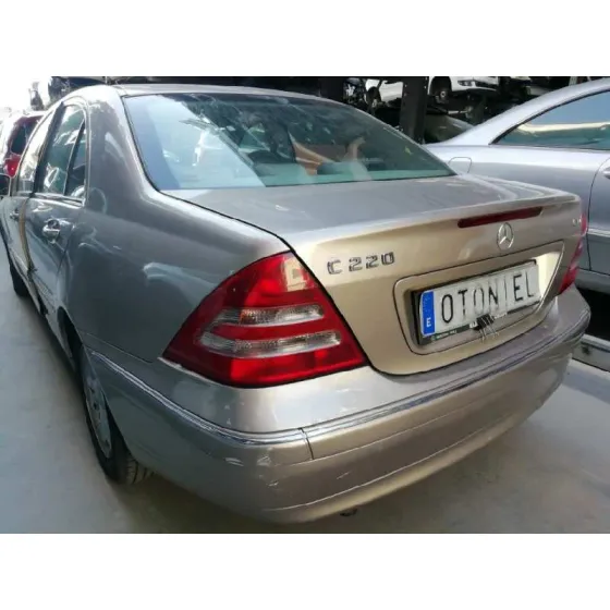 MERCEDES CLASE C (W203) BERLINA '2001 220 CDI (203.006) ORO