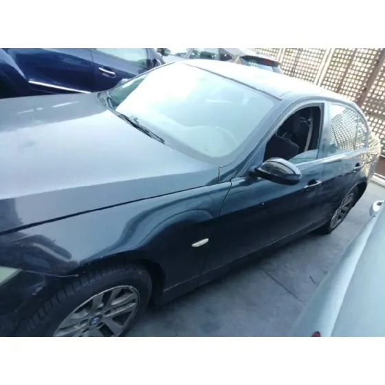 BMW SERIE 3 BERLINA (E90) '2007 318D NEGRO