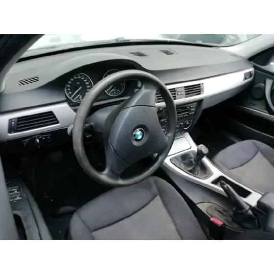 BMW SERIE 3 BERLINA (E90) '2007 318D NEGRO