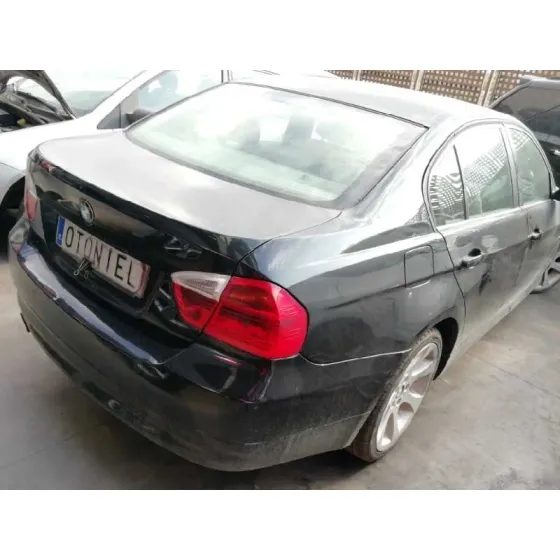 BMW SERIE 3 BERLINA (E90) '2008 320D NEGRO