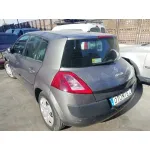 RENAULT MEGANE II BERLINA 5P RENAULT MEGANE II BERLINA 5P '2004 CONFORT AUTHENTIQUE GRIS 2002