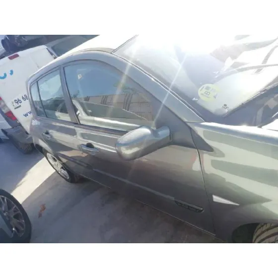 RENAULT MEGANE II BERLINA 5P '2004 CONFORT AUTHENTIQUE GRIS
