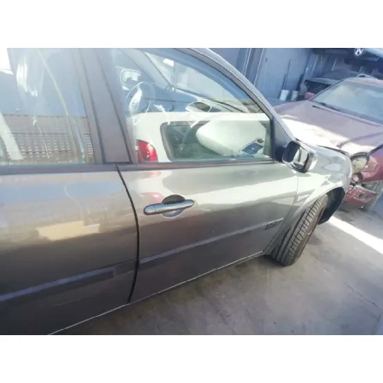 RENAULT MEGANE II BERLINA 5P '2004 CONFORT AUTHENTIQUE GRIS