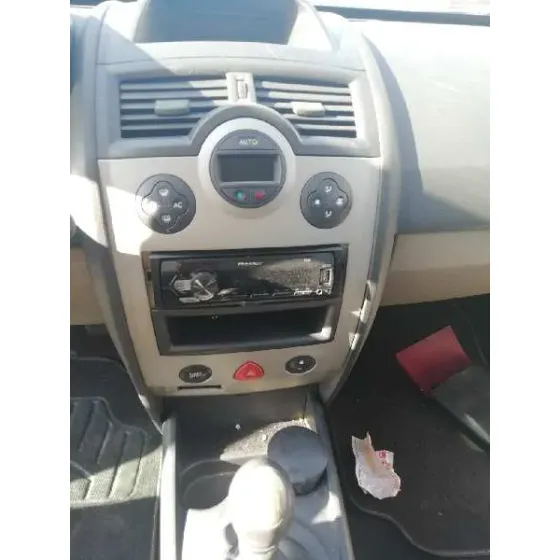 RENAULT MEGANE II BERLINA 5P '2004 CONFORT AUTHENTIQUE GRIS