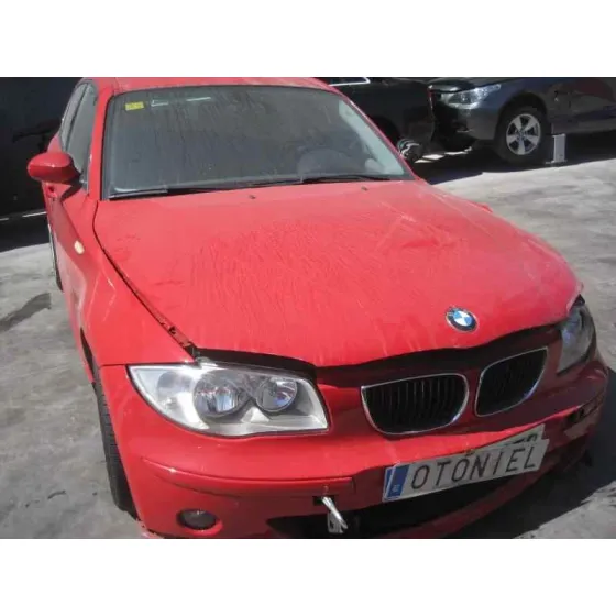 BMW SERIE 1 BERLINA (E81/E87) '2006 2.0 16V DIESEL CAT ROJO