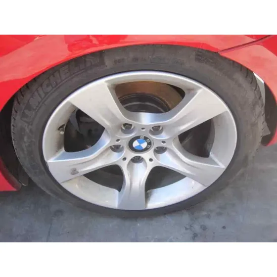 BMW SERIE 1 BERLINA (E81/E87) '2006 2.0 16V DIESEL CAT ROJO