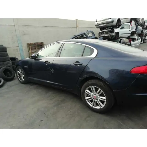 JAGUAR XF '2014 2.2 DIESEL LUXURY