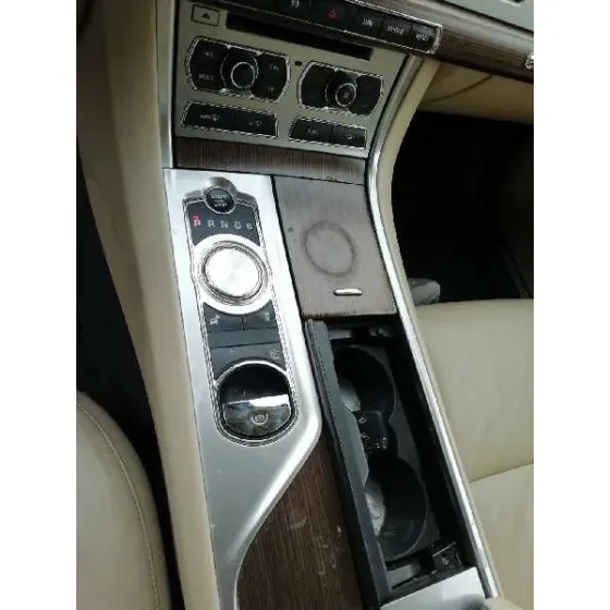 JAGUAR XF '2014 2.2 DIESEL LUXURY