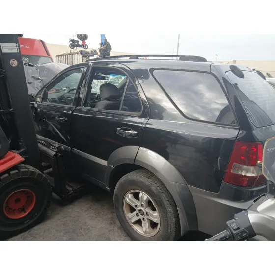 KIA SORENTO '2004 2.5 CRDI CAT NEGRO