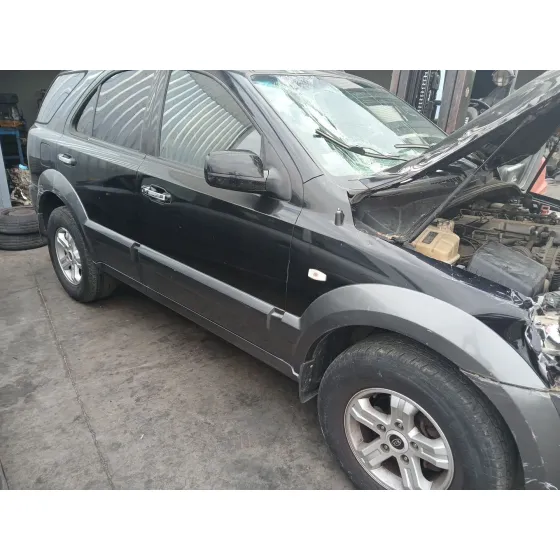 KIA SORENTO '2004 2.5 CRDI CAT NEGRO