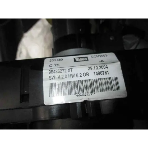 CITROEN C5 BERLINA '2005 ATTRACTION PLATA