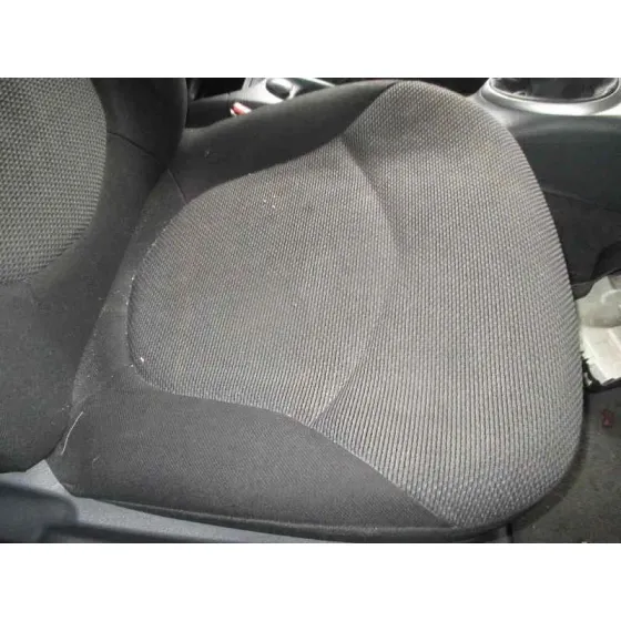 CITROEN C5 BERLINA '2005 ATTRACTION PLATA