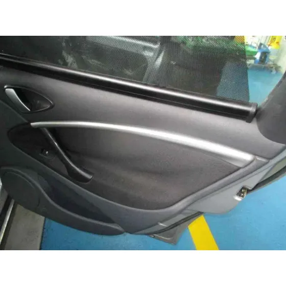 CITROEN C5 BERLINA '2005 ATTRACTION PLATA