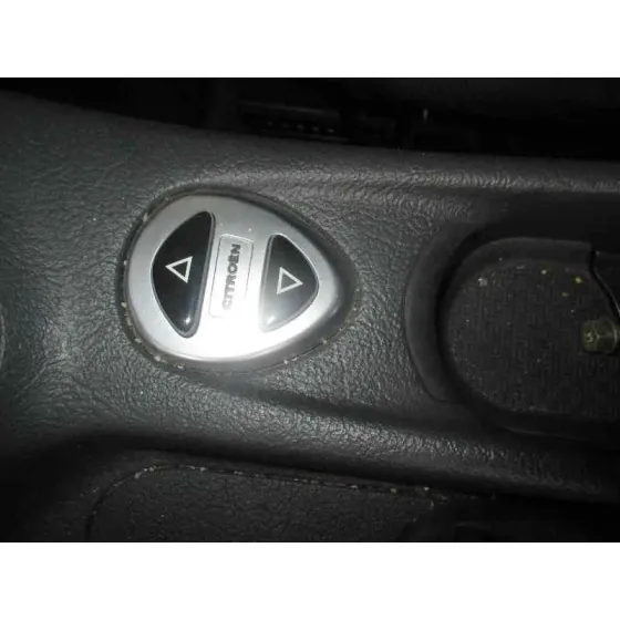 CITROEN C5 BERLINA '2005 ATTRACTION PLATA