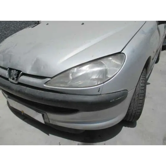 PEUGEOT 206 BERLINA '2002 XR GRIS PLATA