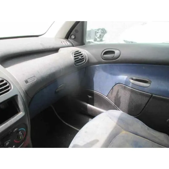 PEUGEOT 206 BERLINA '2002 XR GRIS PLATA