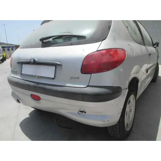 PEUGEOT 206 BERLINA '2002 XR GRIS PLATA